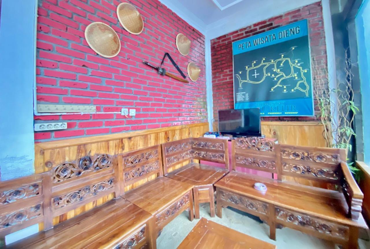 Homestay Batu Kelir Syariah Dieng Mitra Reddoorz Diyeng Exterior photo